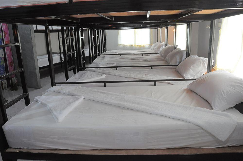 Mickey Hostel هاد رين المظهر الخارجي الصورة