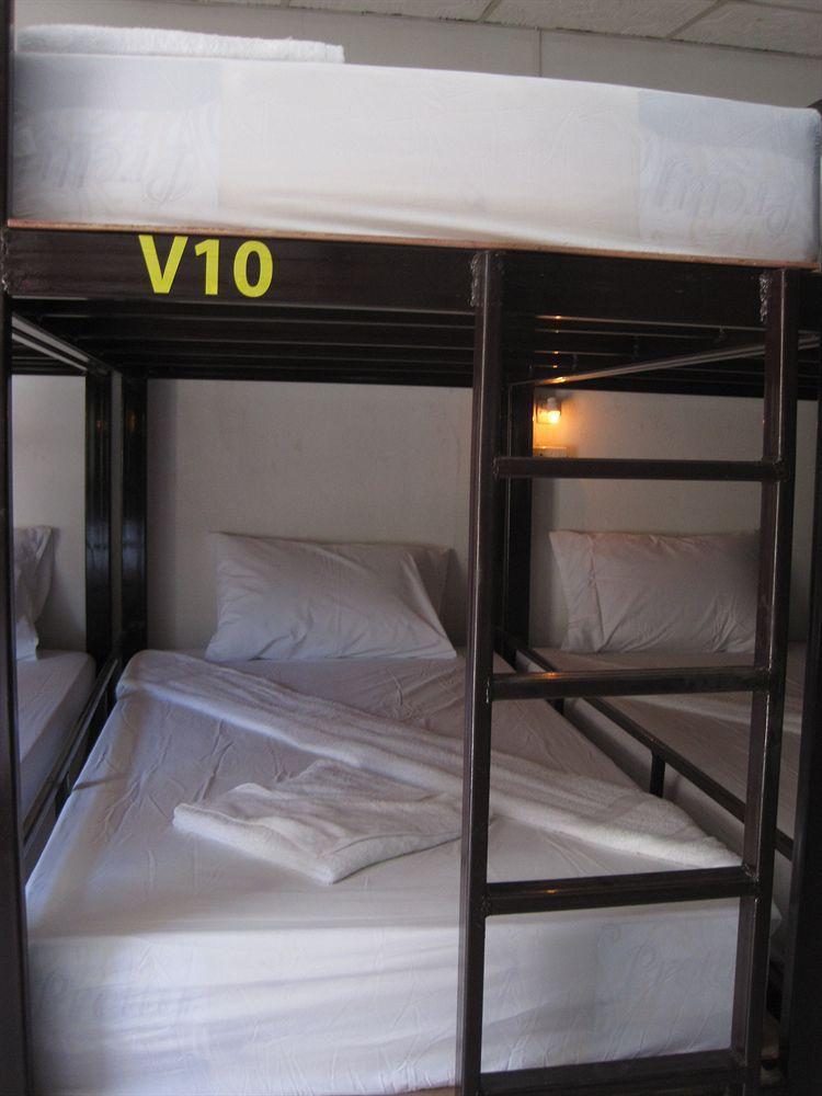 Mickey Hostel هاد رين المظهر الخارجي الصورة