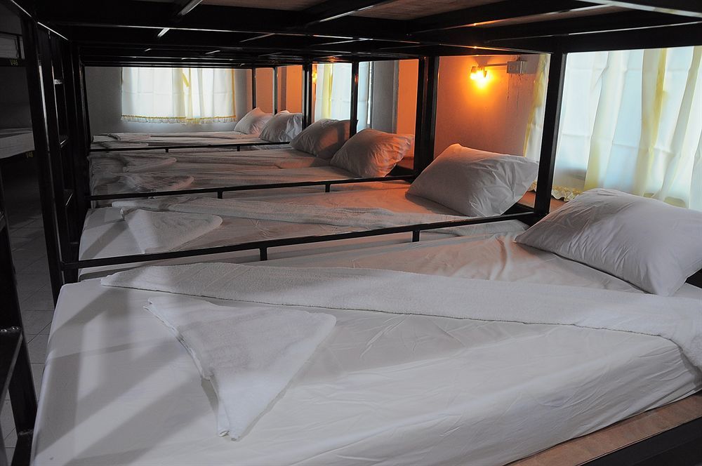 Mickey Hostel هاد رين المظهر الخارجي الصورة