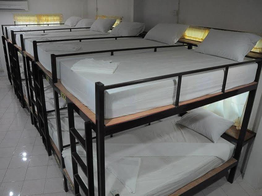 Mickey Hostel هاد رين المظهر الخارجي الصورة